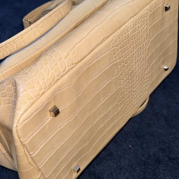 Beis Weekender Bag - Picture 13 of 13